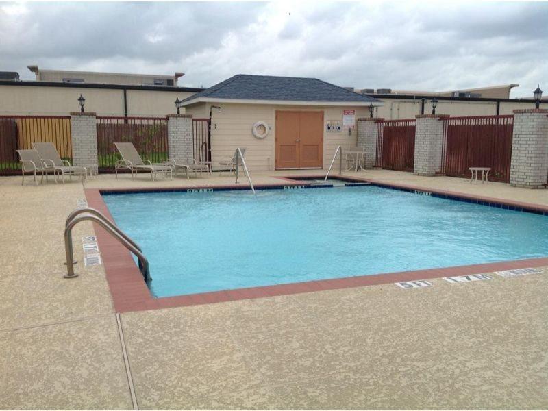 Scottish Inn And Suites Katy Exterior photo