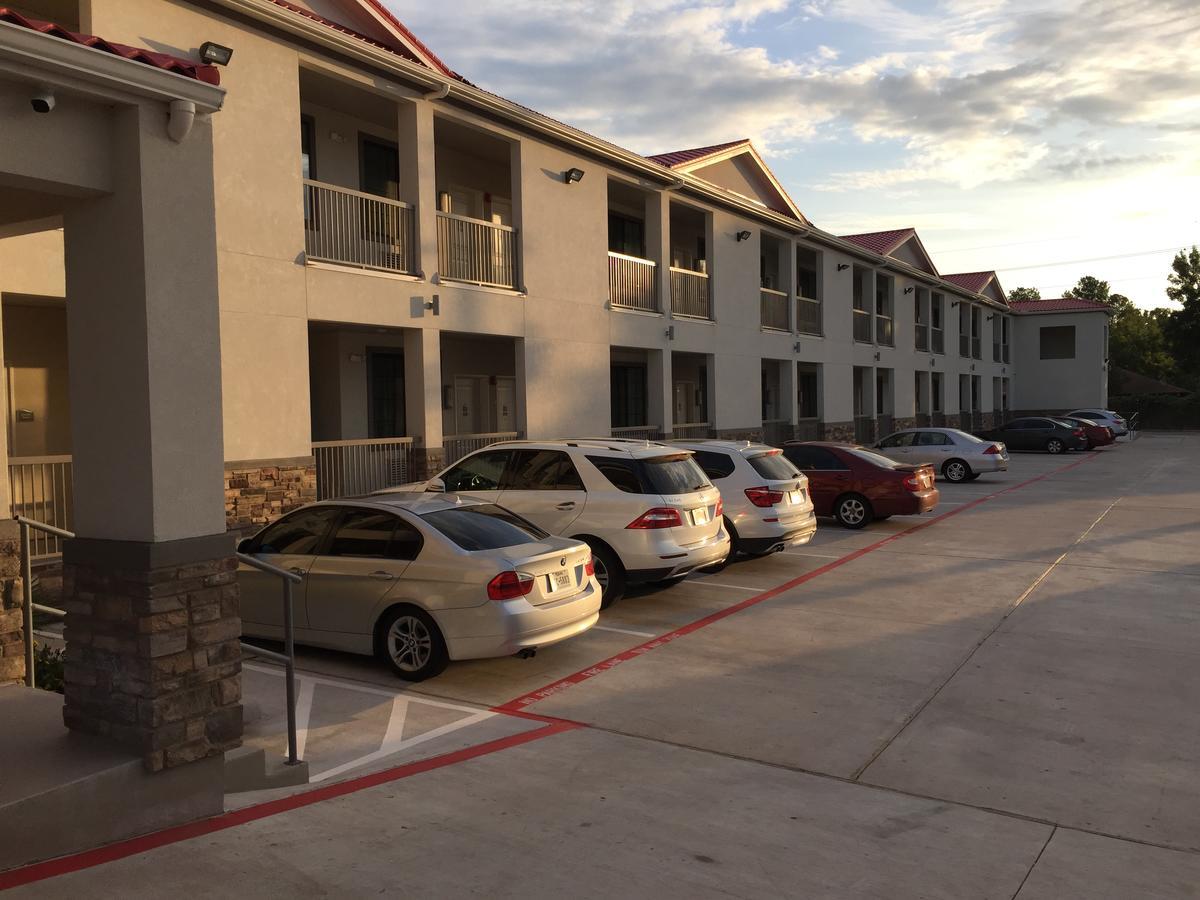 Scottish Inn And Suites Katy Exterior photo