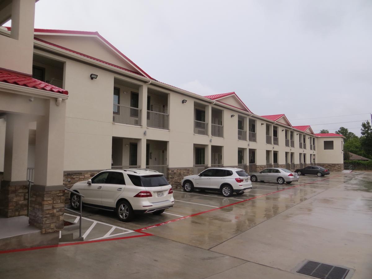 Scottish Inn And Suites Katy Exterior photo